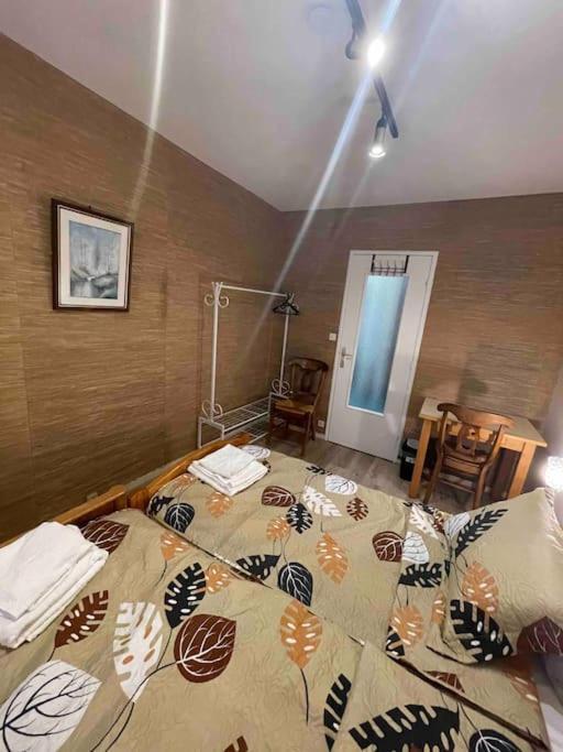 Appartement 3 Pieces Pour 1 A 5 Voyageurs Rillieux-la-Pape Екстер'єр фото