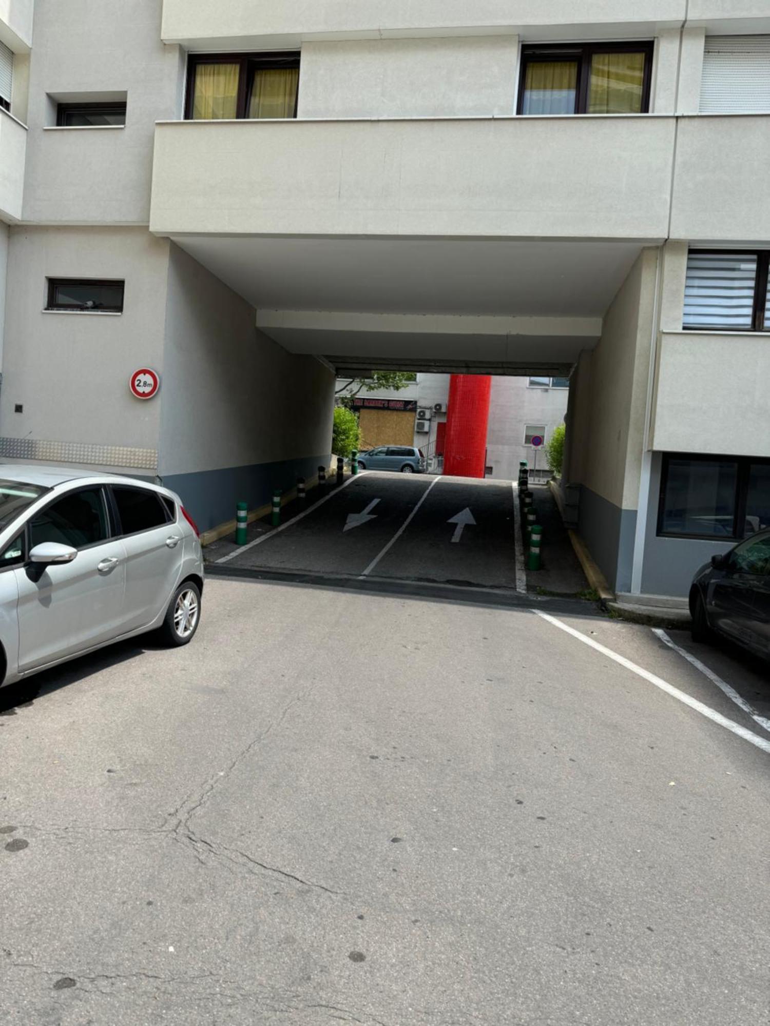 Appartement 3 Pieces Pour 1 A 5 Voyageurs Rillieux-la-Pape Екстер'єр фото