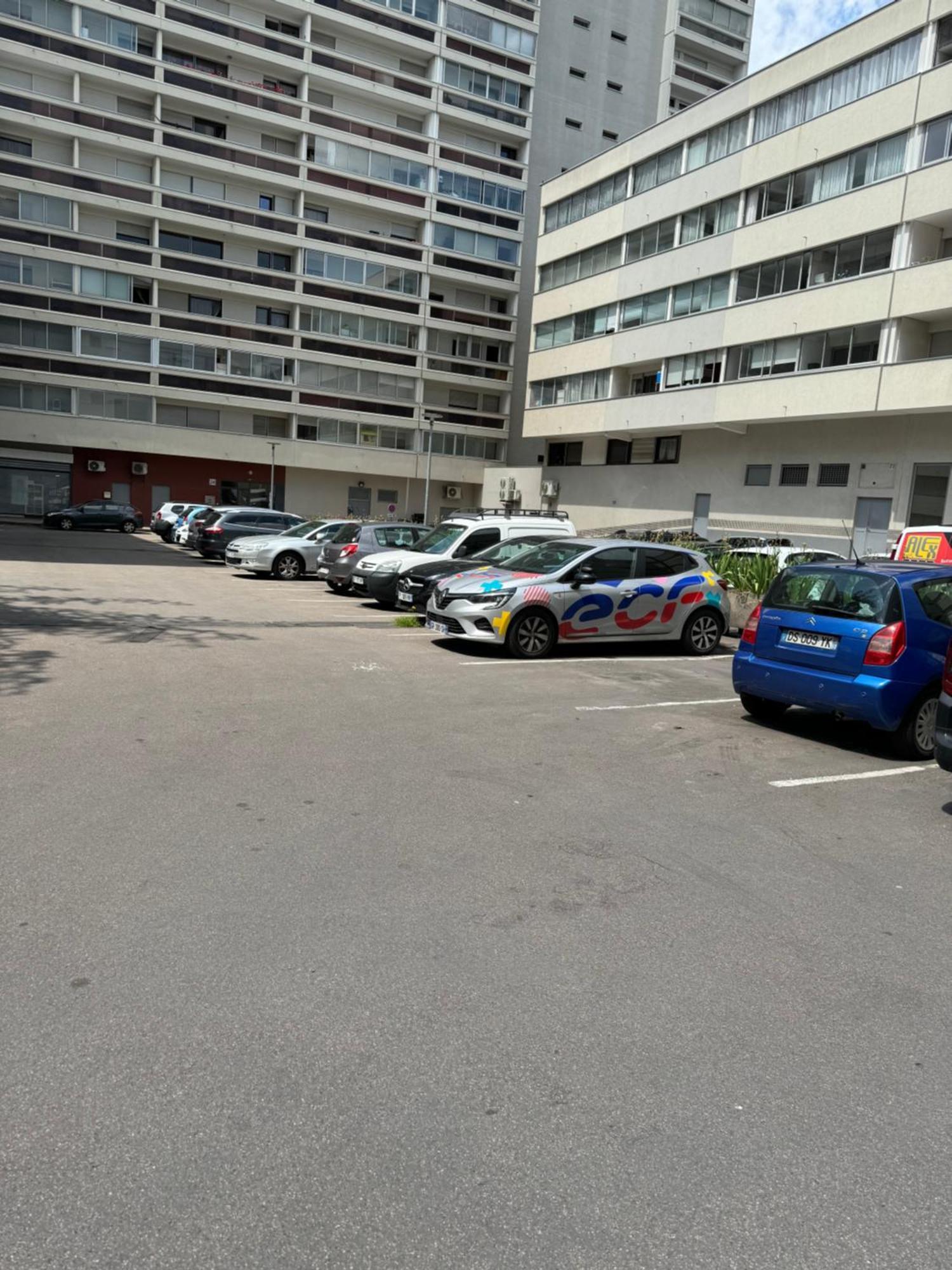 Appartement 3 Pieces Pour 1 A 5 Voyageurs Rillieux-la-Pape Екстер'єр фото